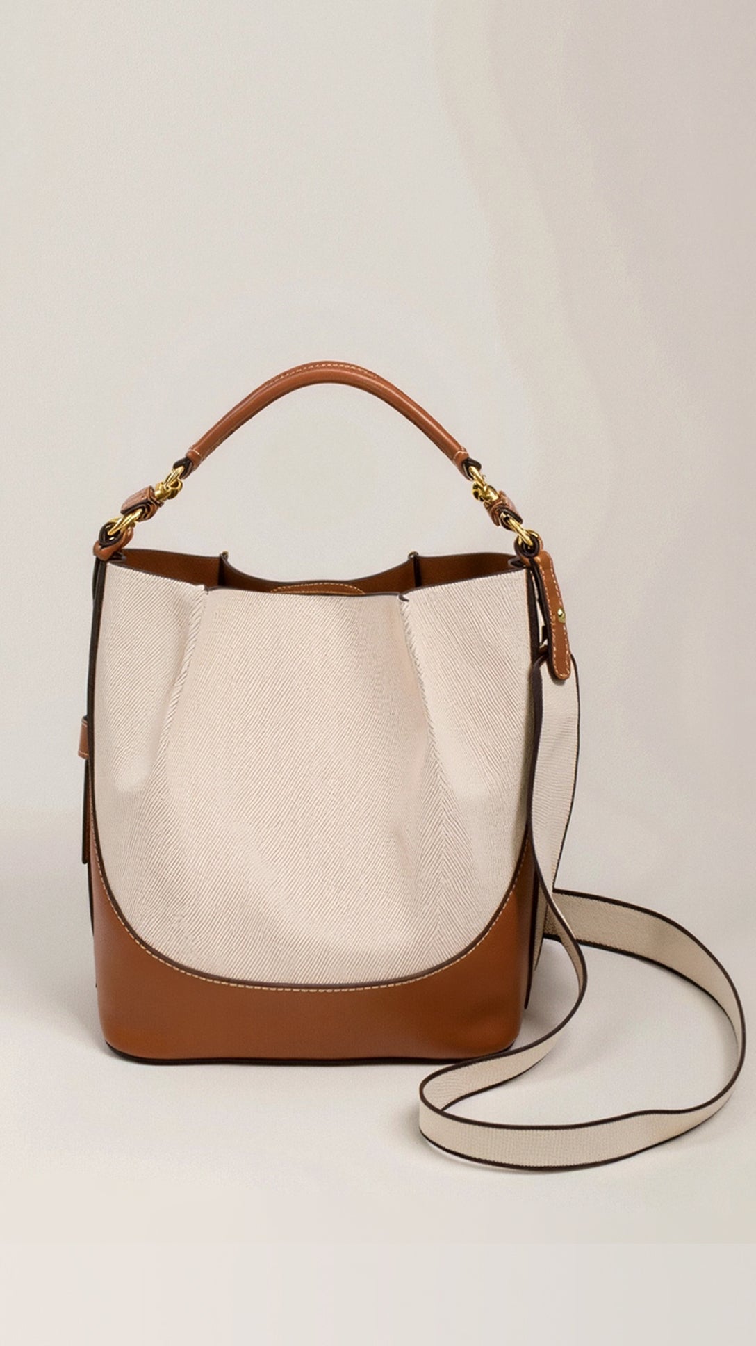 Cassia Sleek Leather Bucket Bag 2