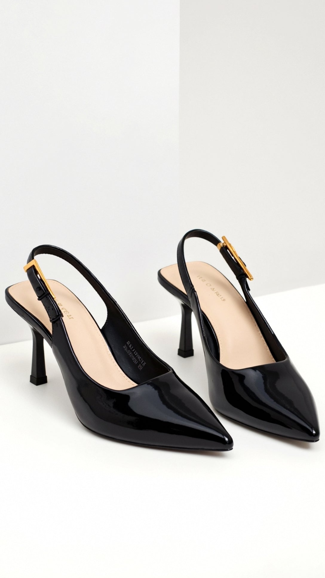 Elizabeth Glossy White Court Heels 2
