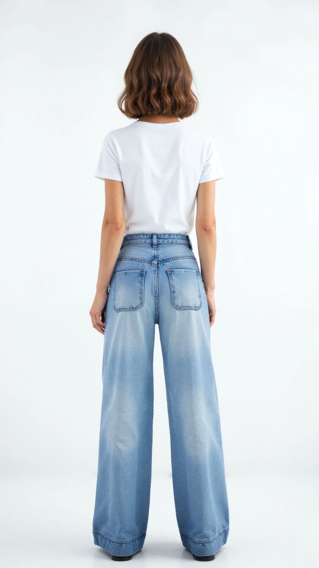 Fiona High-Waisted Wide-Leg Jeans 1