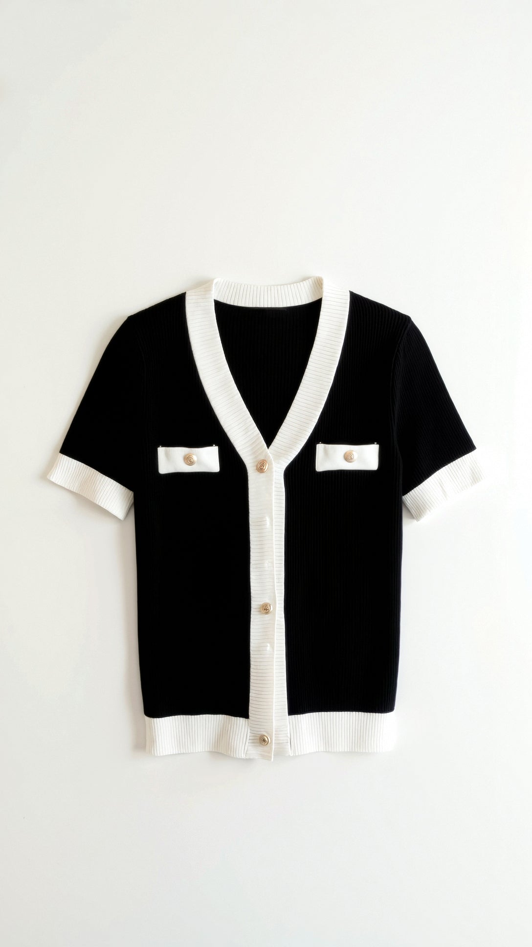 Nerina Chic Contrast Cardigan 1