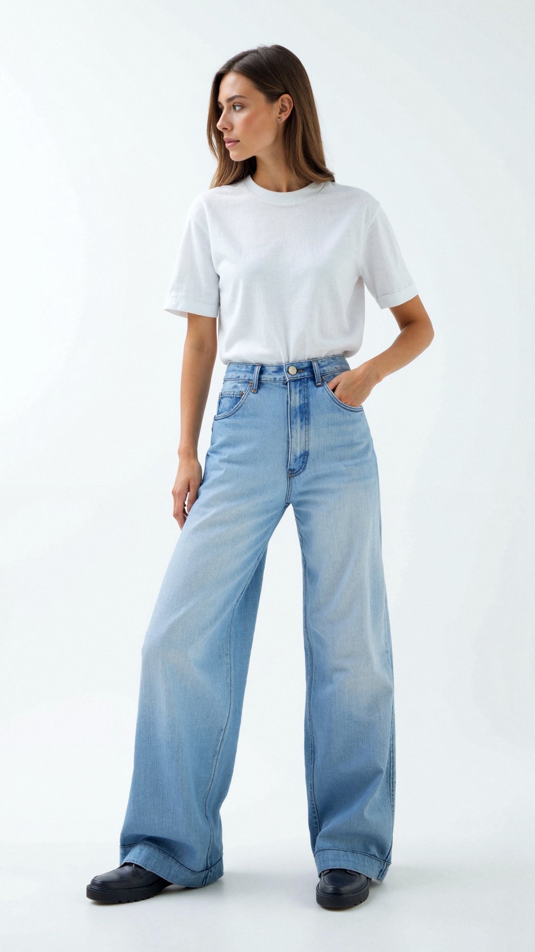 Fiona High-Waisted Wide-Leg Jeans 0